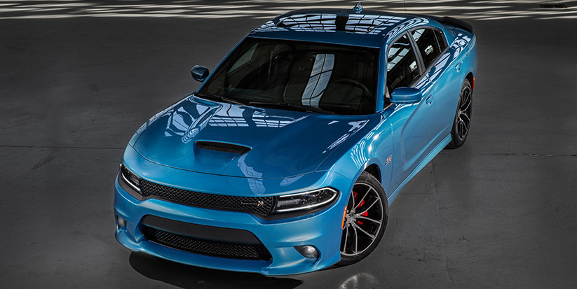 Vista frontal del Dodge Charger R/T Scat Pack 2016