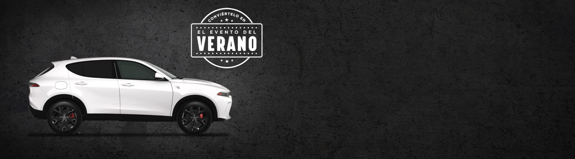 Perfil del lado del pasajero de un Dodge Hornet R/T 2024 blanco. Conviértelo en el evento del verano.