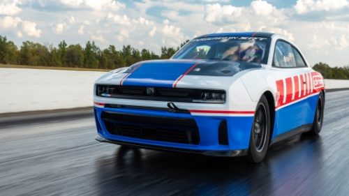 Un Dodge Charger Scat Pack 2027 azul.